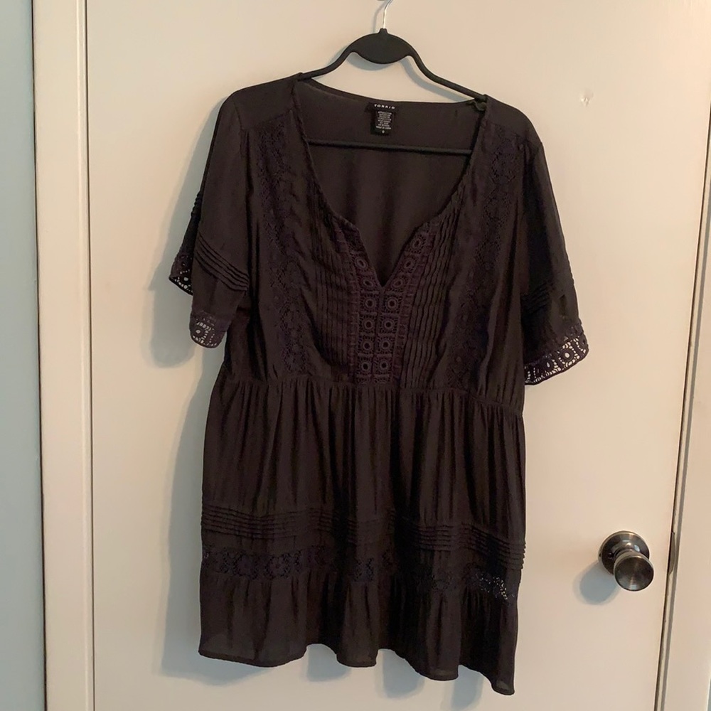 Torrid Short Sleeve V-Neck Babydoll Top EUC